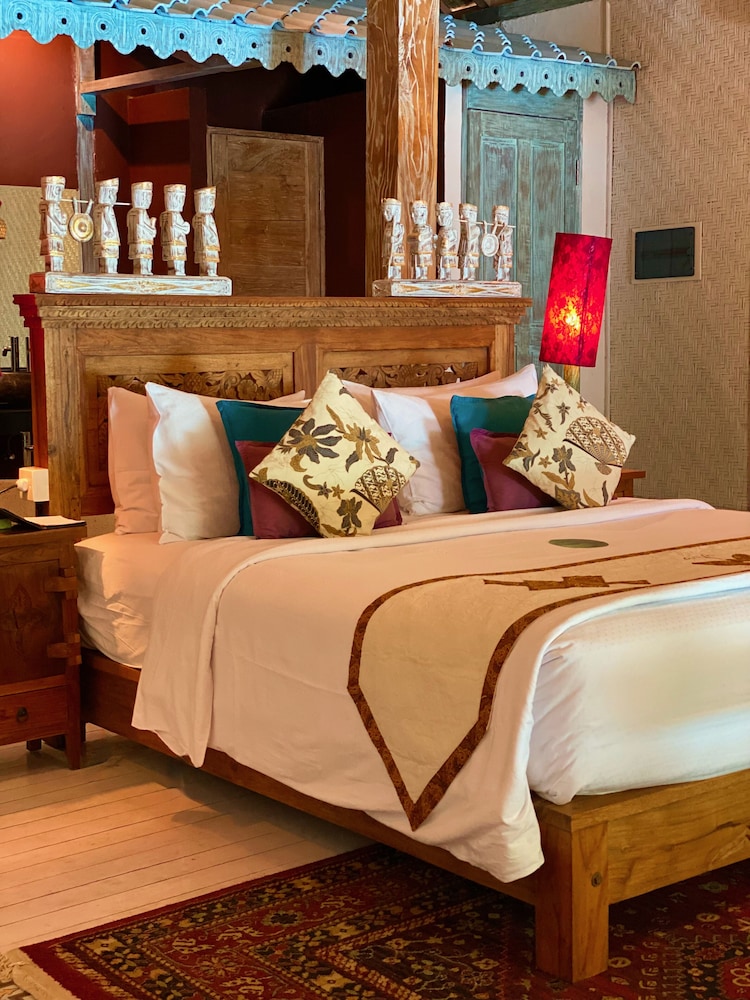 Royal Villa - Photo 17