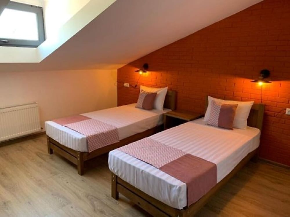 Economy Double or Twin Room photo 2