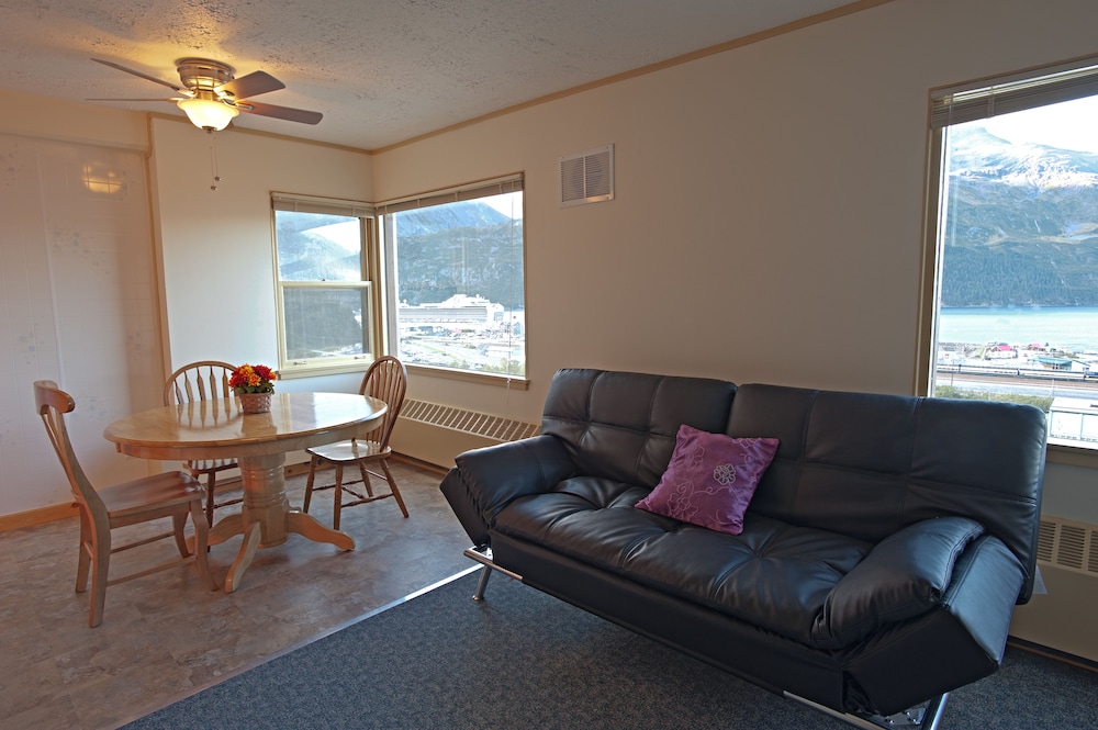Apartment, 2 Bedrooms, Ocean View photo 1