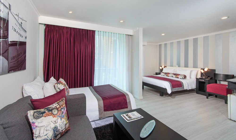 Family Triple Room, 1 Bedroom, Private Bathroom - Photo 3