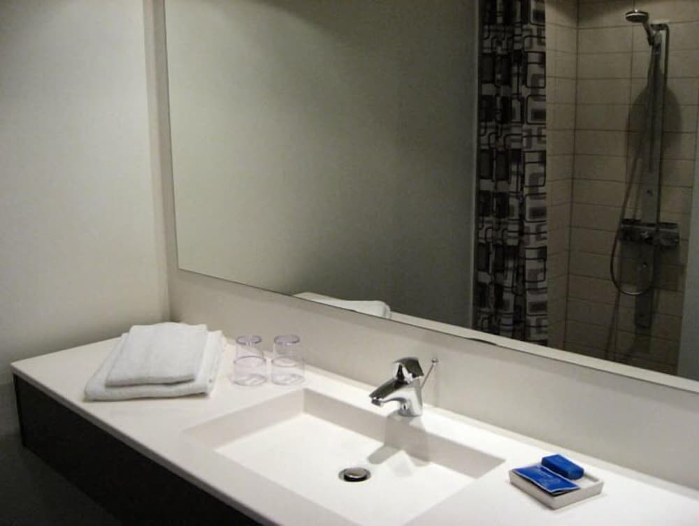 Double Room (Self-Service Breakfast Incl.) photo 2