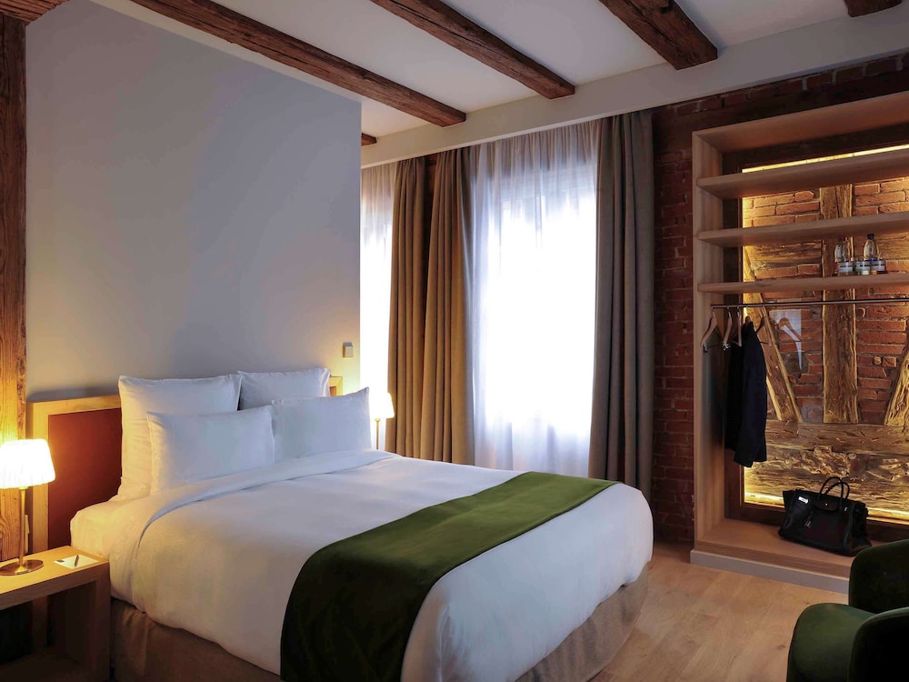 Chambre Classique, 1 grand lit Chambre Classique, 1 grand lit