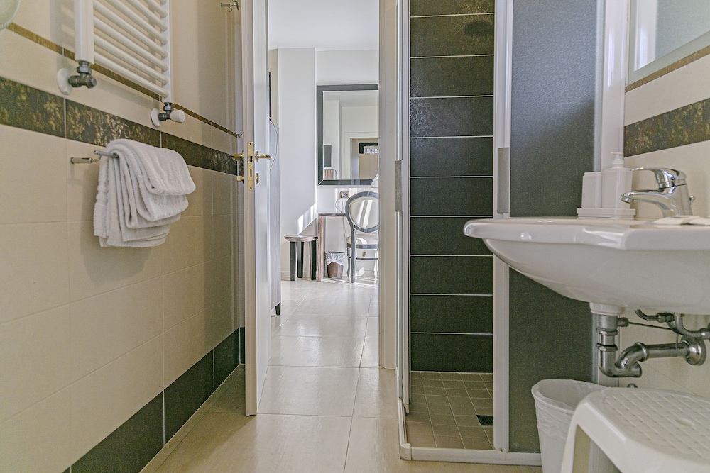 Junior Suite, Connecting Rooms photo 3