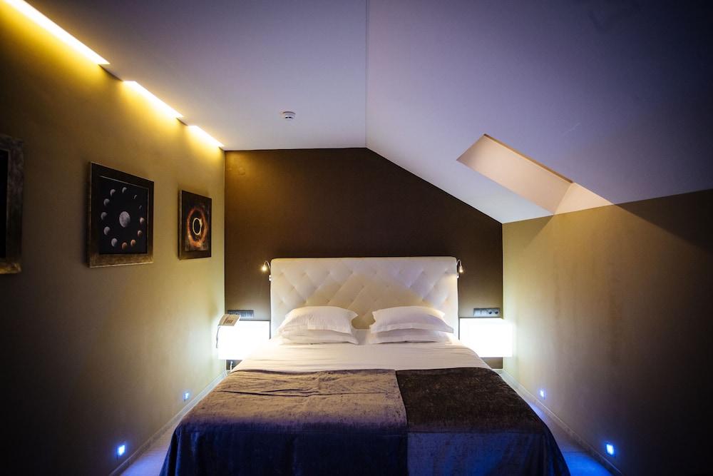 Standard Double or Twin Room photo 2