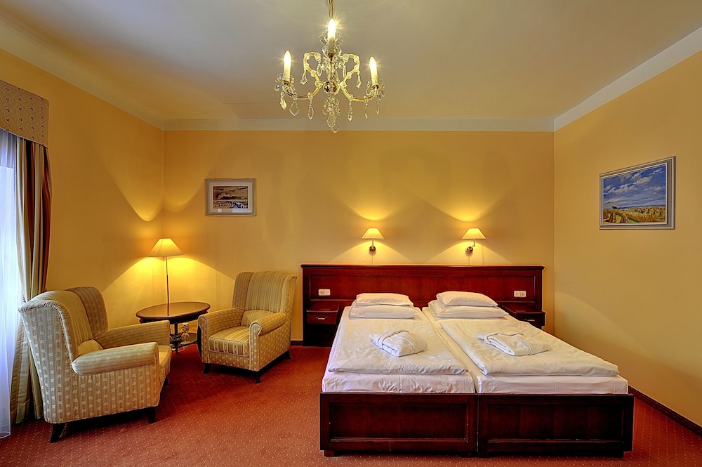 Double Room - Photo 2