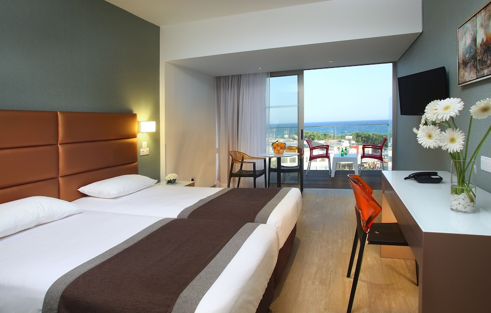 Standard Room, Sea View - Photo 3