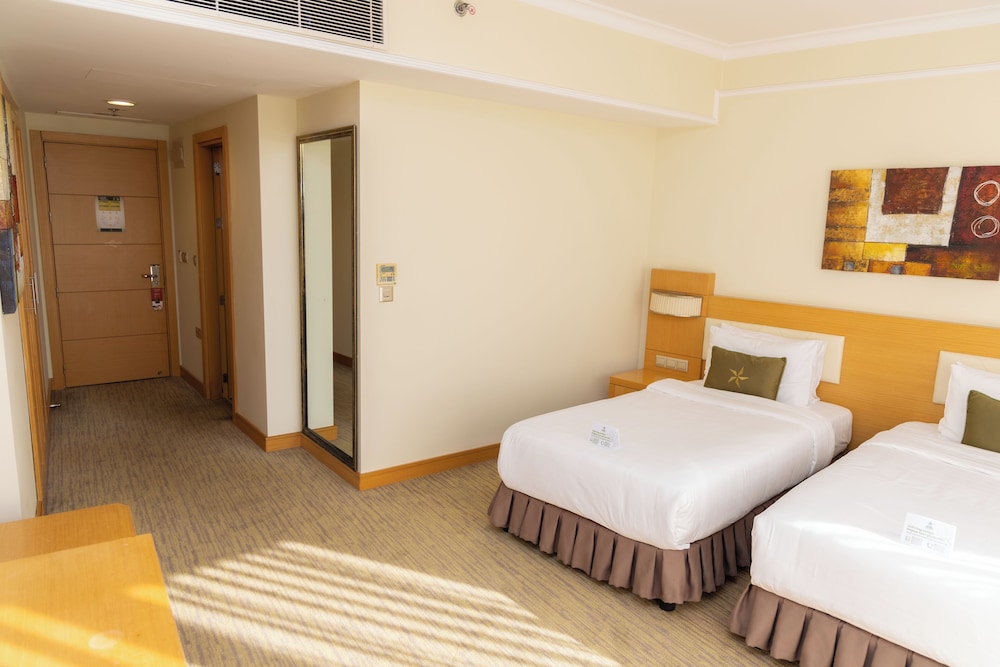 Standard Twin Room - Photo 2