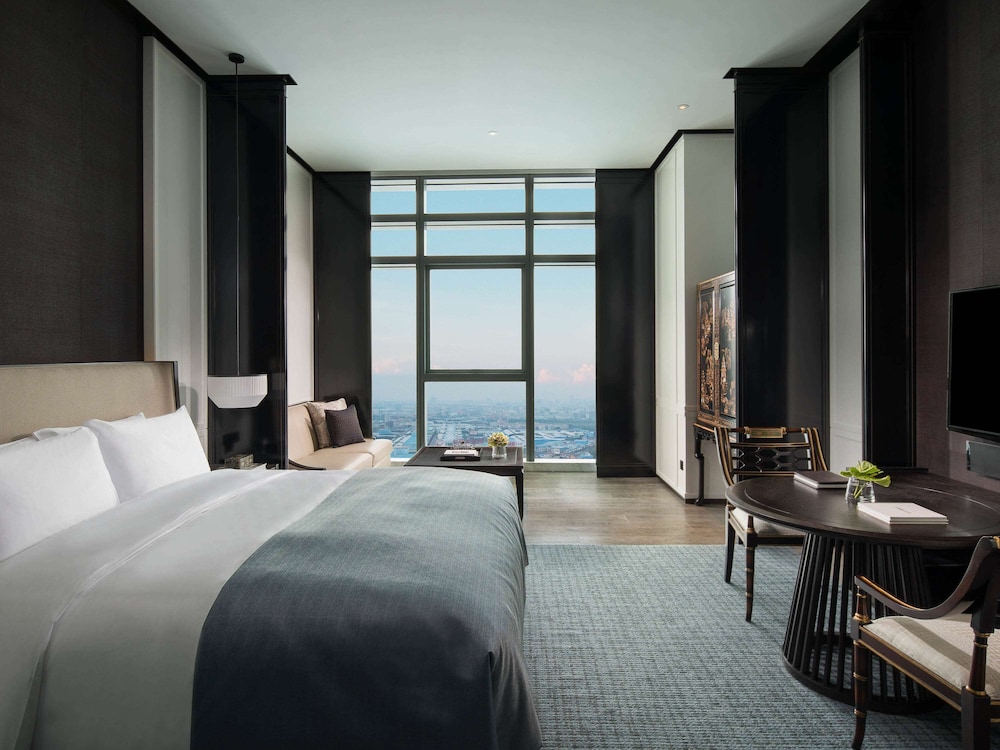 Premium Room, 1 Double Bed (Millésime Access. Neo Chinese décor)