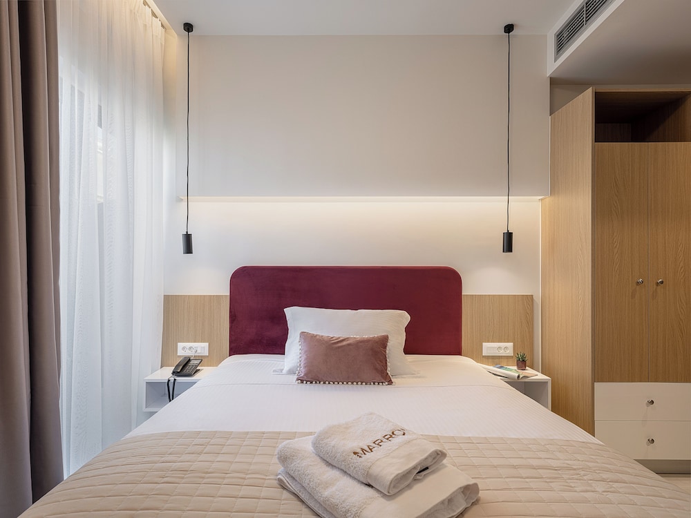 Business Room, 1 Double Bed, City View
