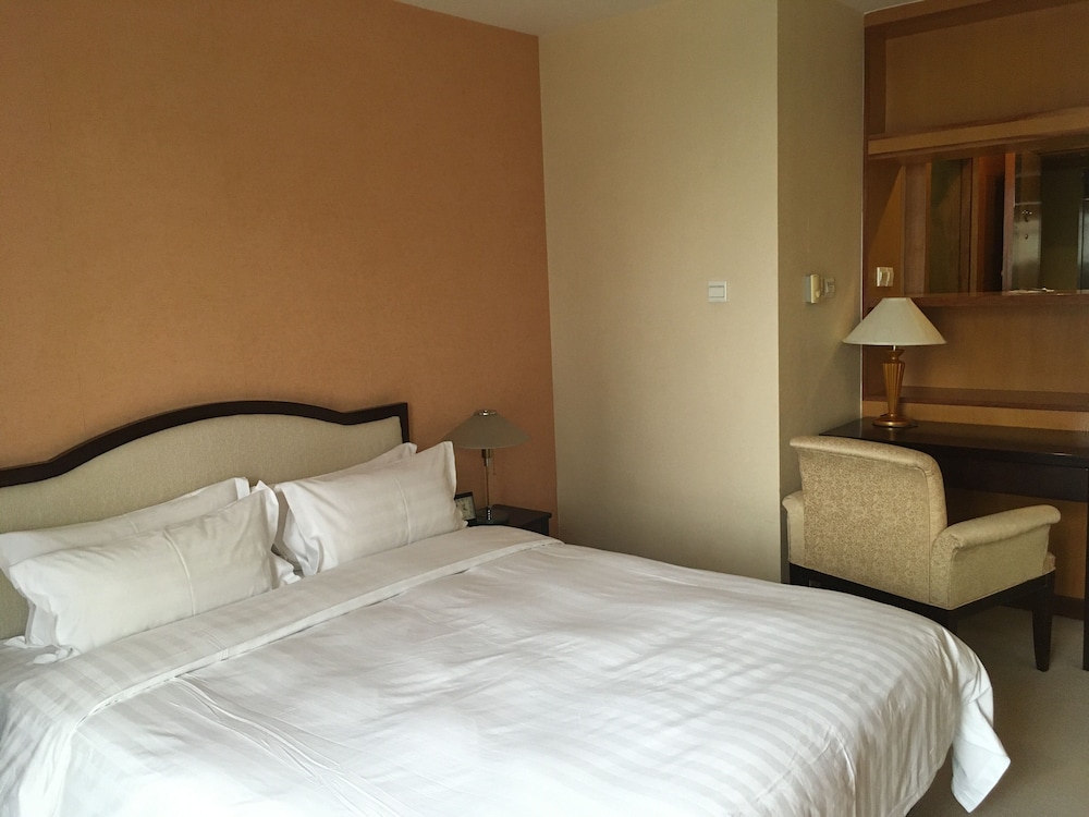 1 Bedroom Deluxe - Photo 2