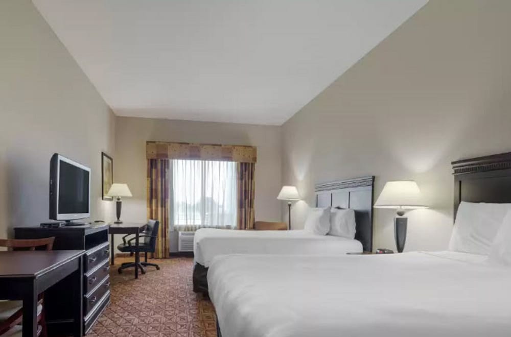 Standard Room, 2 Queen Beds, Accessible Bathtub, Non Smoking (Communications, Accessible Tub) photo 1