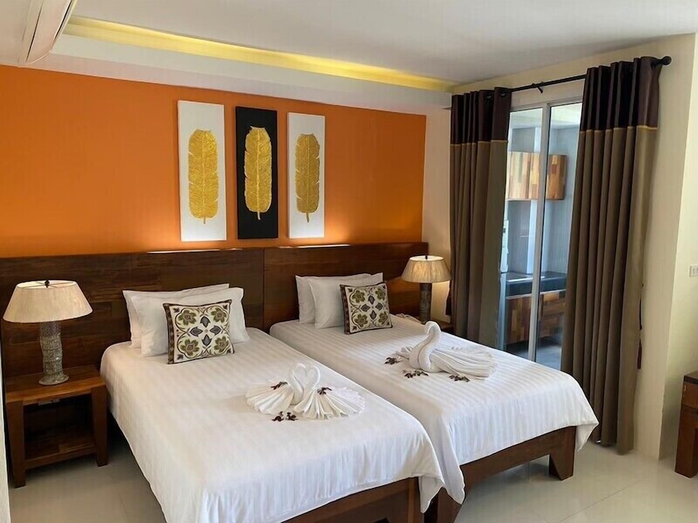 Deluxe Twin Room - Photo 9