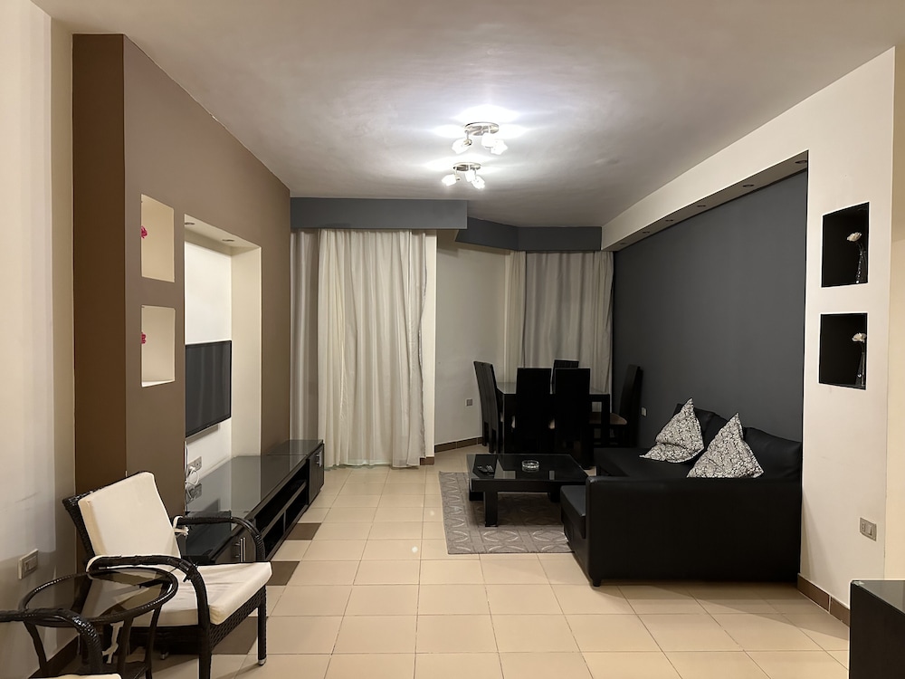 Royal Suite, 2 Bedrooms, Garden View (First Floor) photo 1