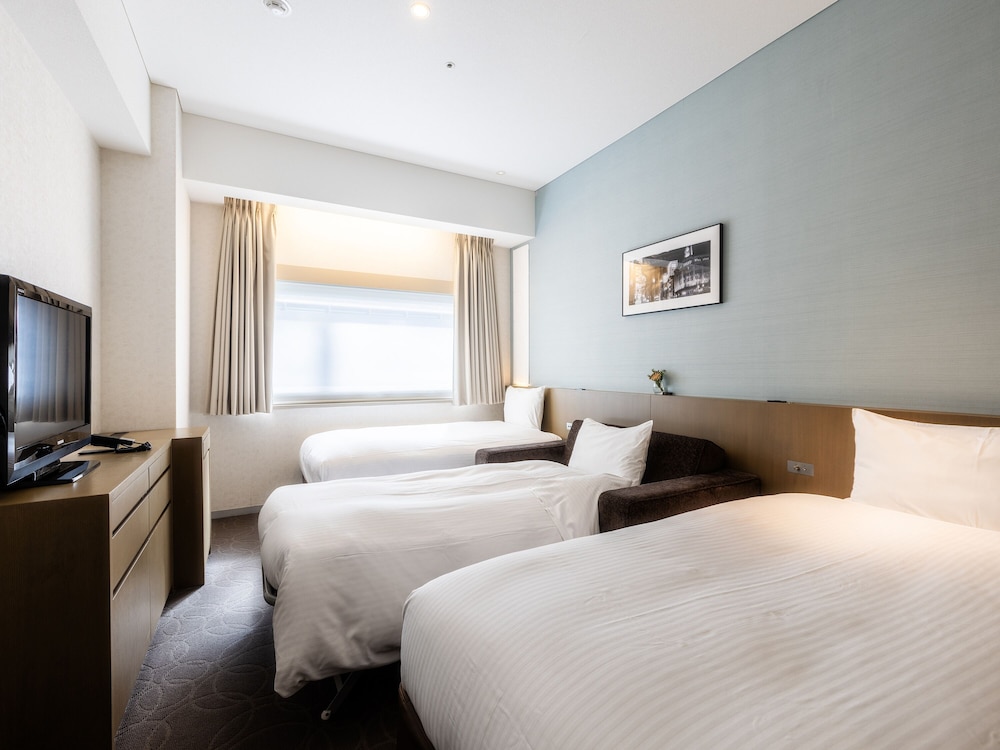 Twin Room with Extra Bed (Room Facilities by ReFa)
