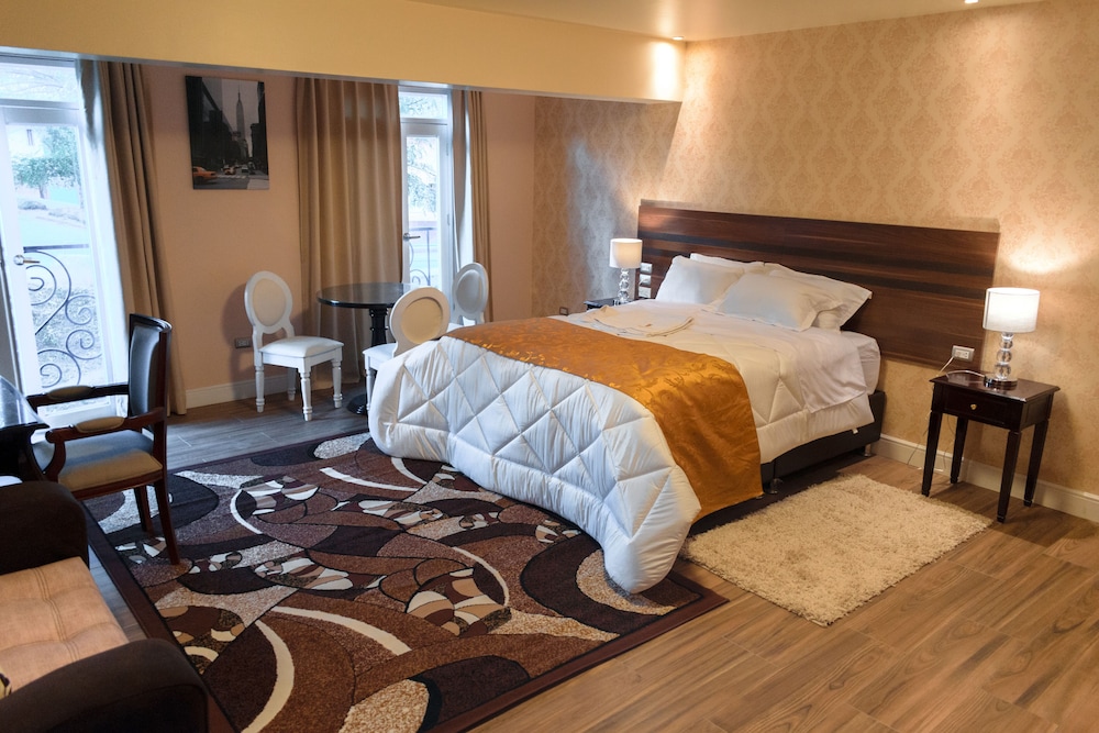 Presidential Studio Suite