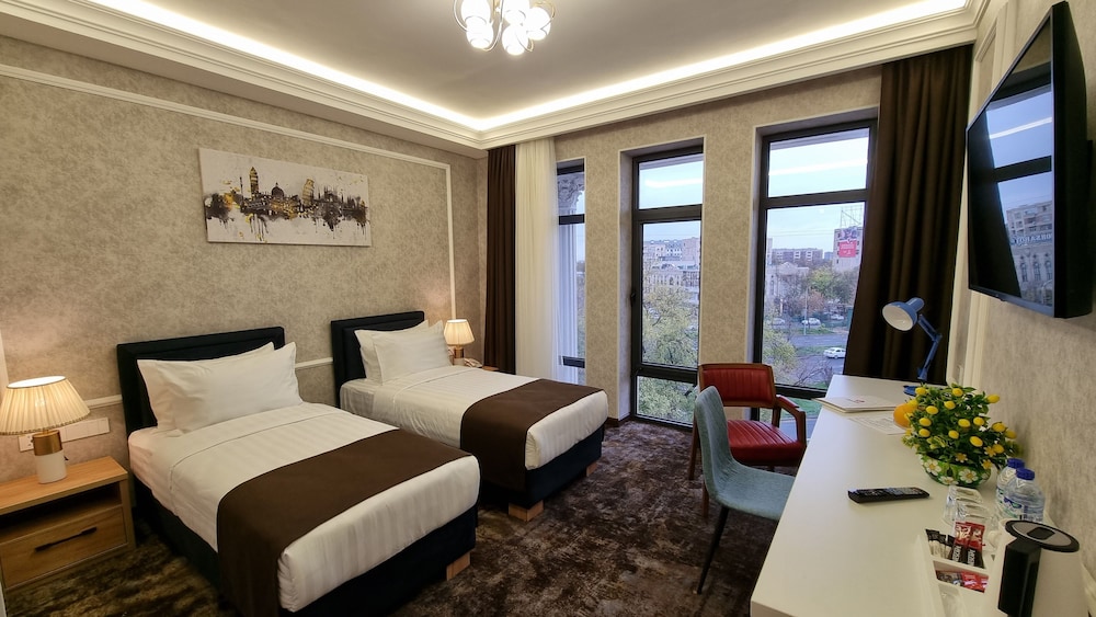 Deluxe Twin Room - Photo 1