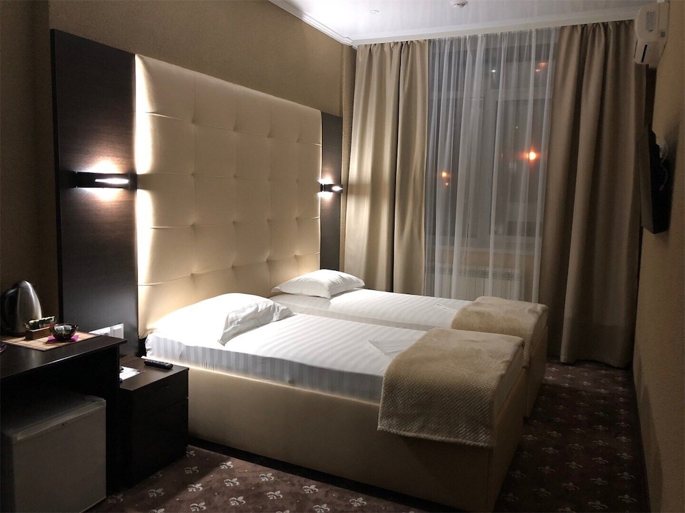 Standard Twin Room photo 2
