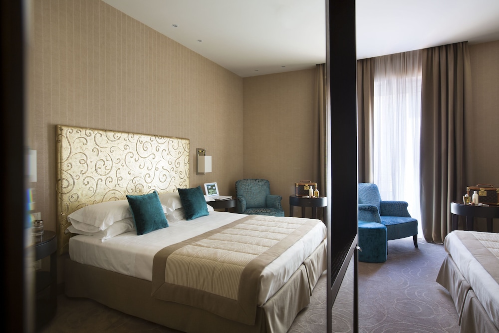 Deluxe Room, City View photo 2
