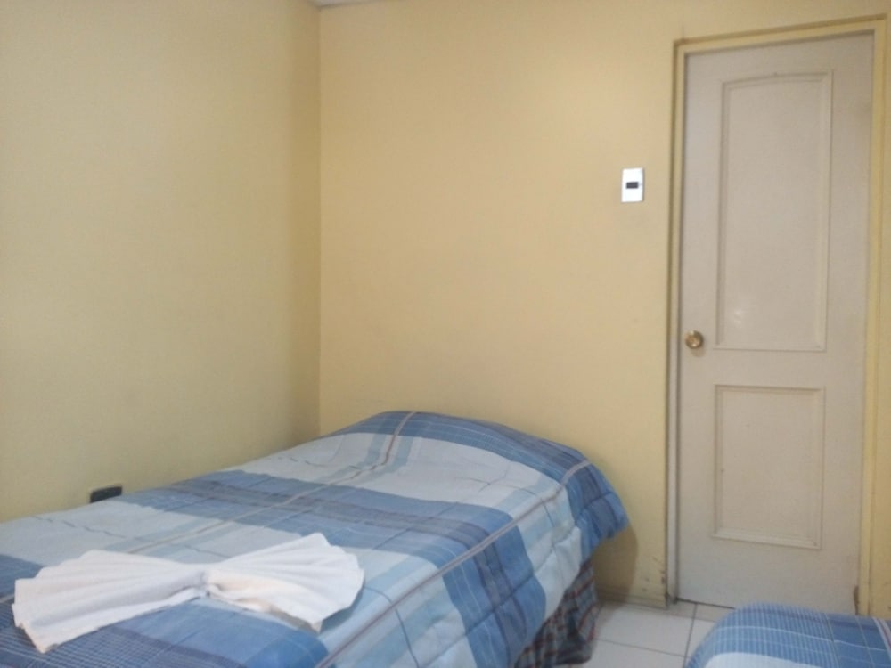 Standard Twin Room, 2 Twin Beds photo 1