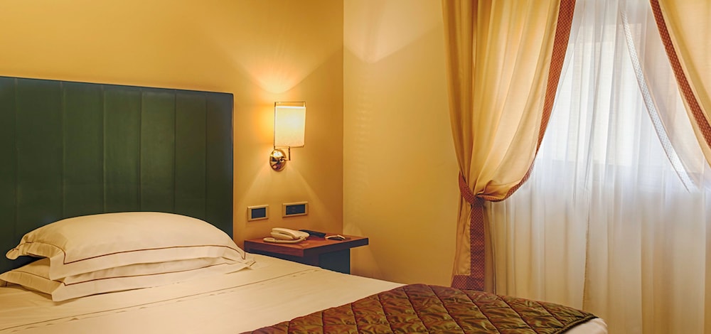 Classic Single Room