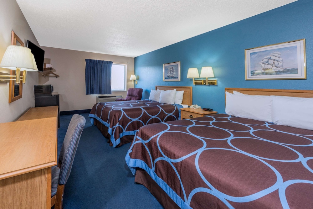 Standard Room, 2 Queen Beds photo 1