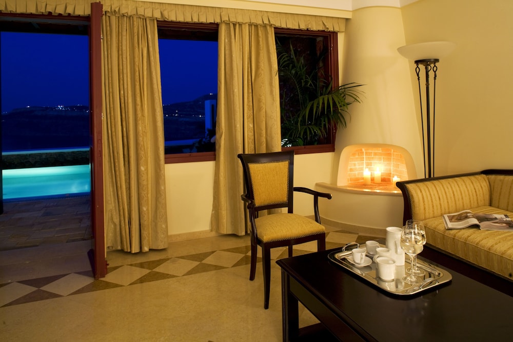 Superior Suite, Private Pool - Photo 17