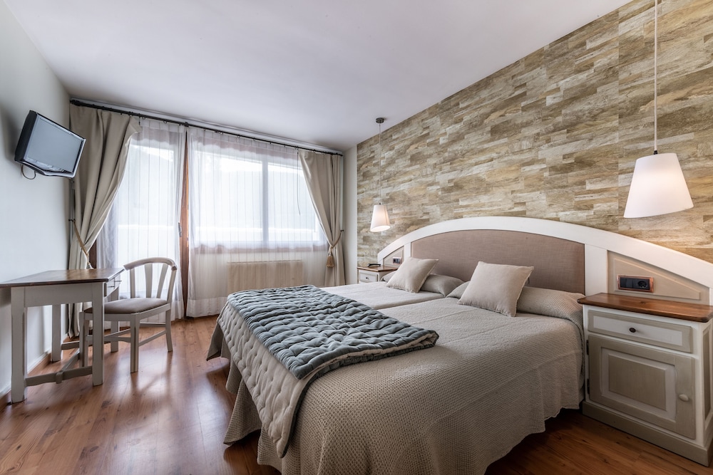 Superior Double Room - Photo 11