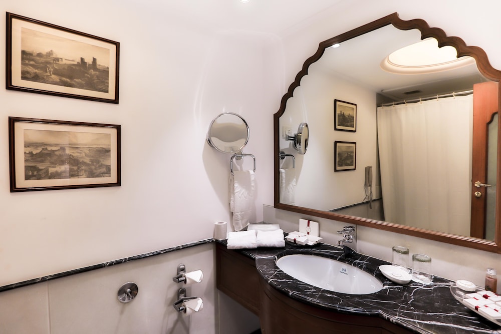 Luxury Suite, Ocean View, Beachside - Photo 26