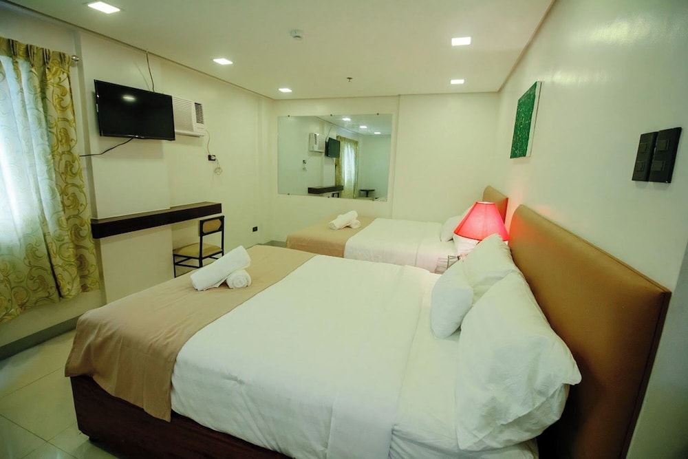 Quadruple Room - Photo 1