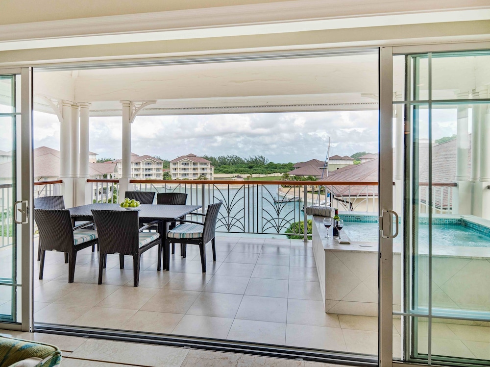 2 Bedroom Villa Suite Marina View with Plunge Pool