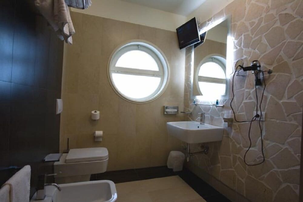 Suite (4 pax) photo 2