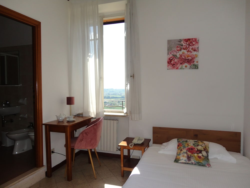 Single Room, Valley View photo 2