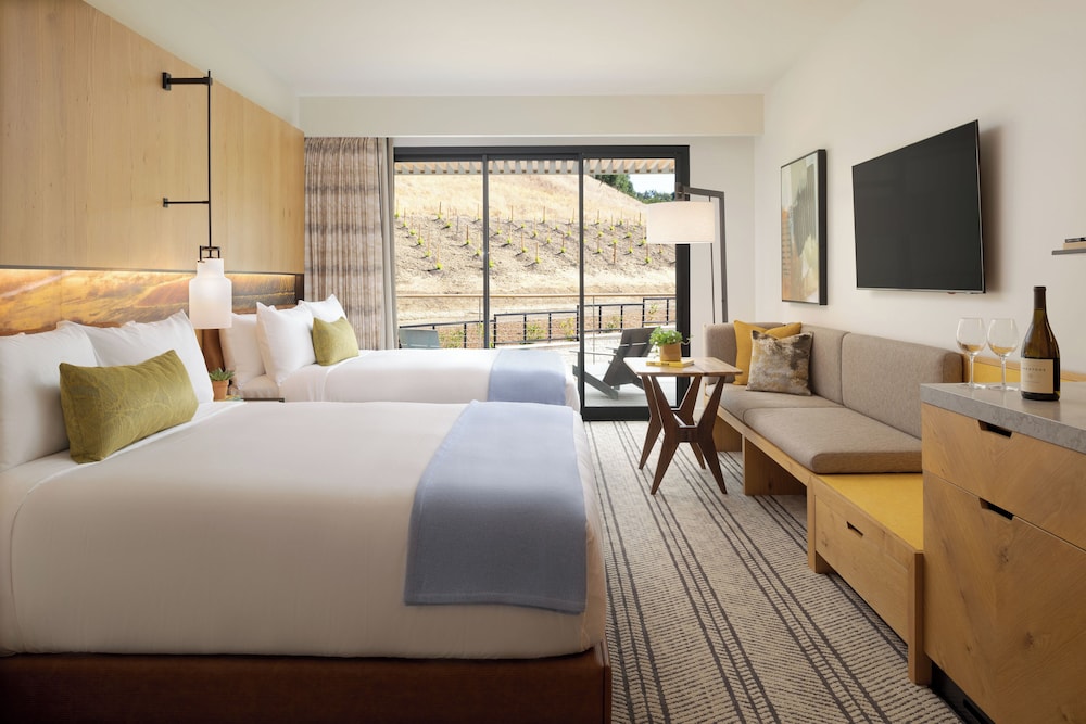 Deluxe Room, 2 Queen Beds, Accessible