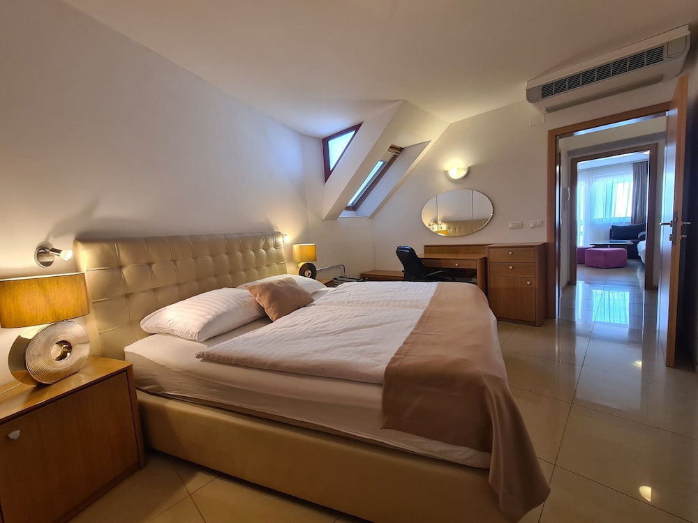 Deluxe Studio (Apartma z 1 spalnico, balkonom pogled)