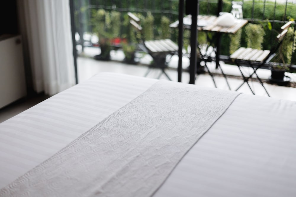 Double Room, 1 King Bed, Balcony - Photo 14