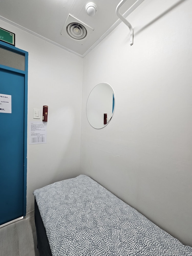 Deluxe Room, Women only, Non Smoking, Shared Bathroom(414)(Self check-In Hotel,Please contact HOTEL)