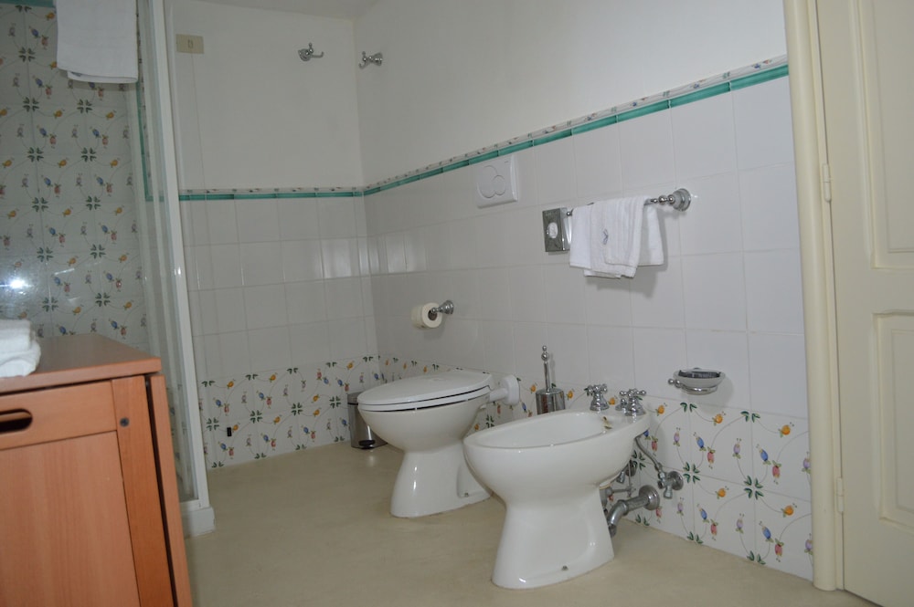 Superior Cottage - Photo 2