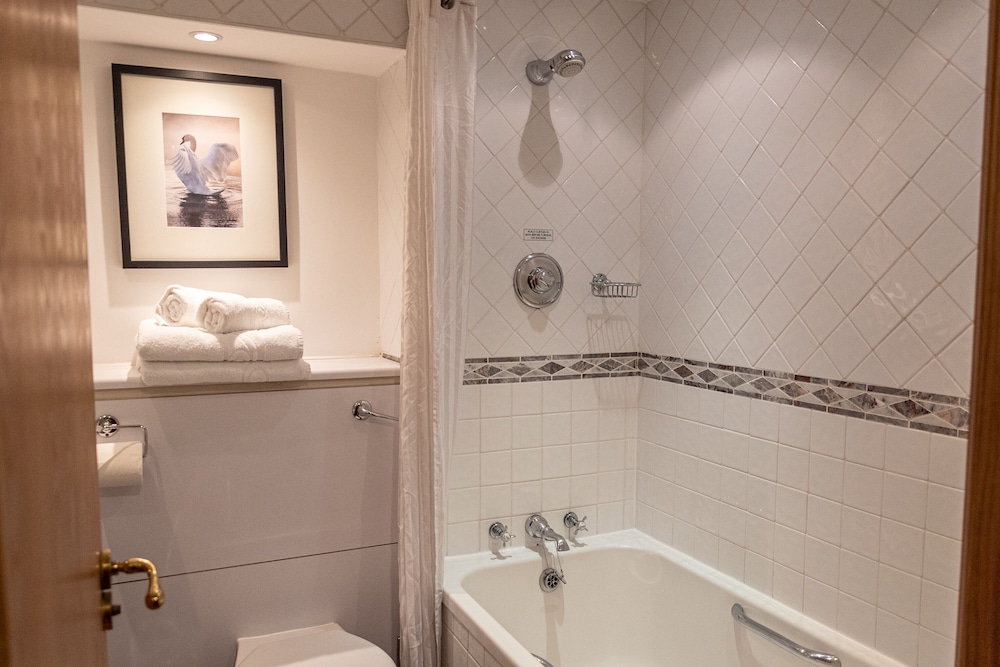 Double or Twin Room (Willow) - Photo 5