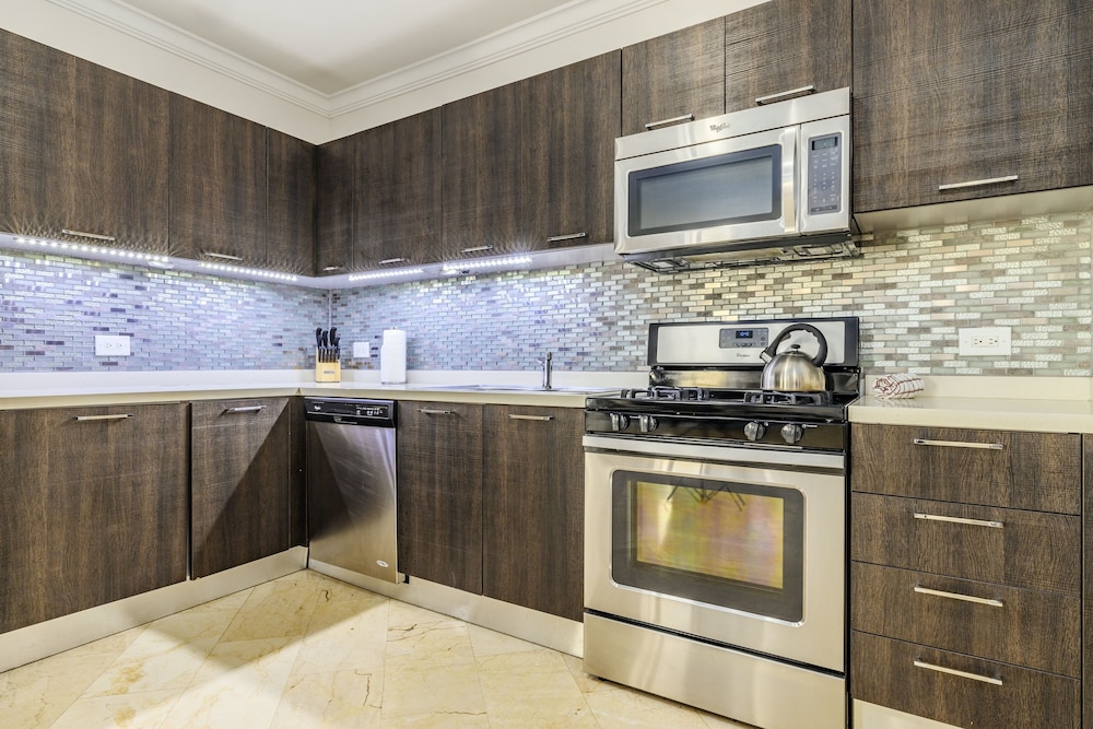 Premium Condo photo 3