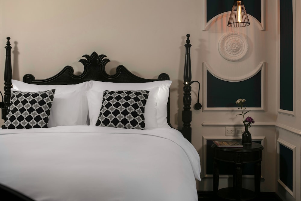 Deluxe Cozy Double Room - Photo 6