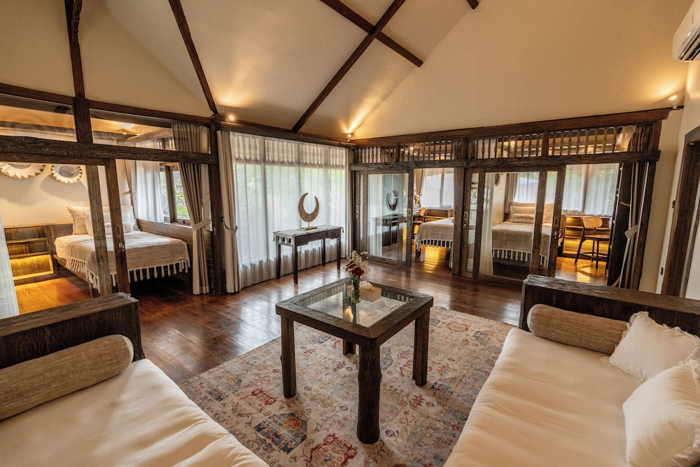 Suite, 3 Bedrooms