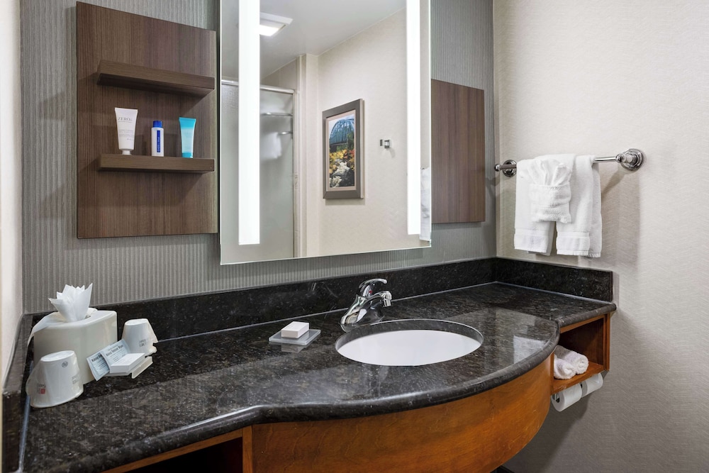 Room, Accessible photo 3
