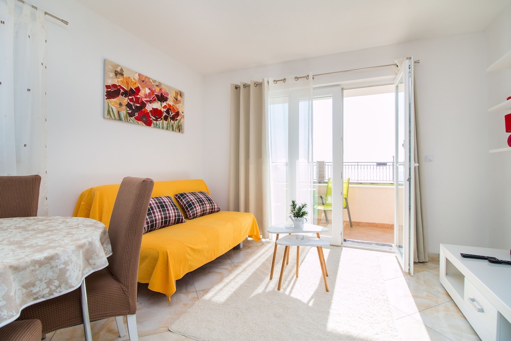 Apartment, 1 Bedroom, Sea View (private garden)