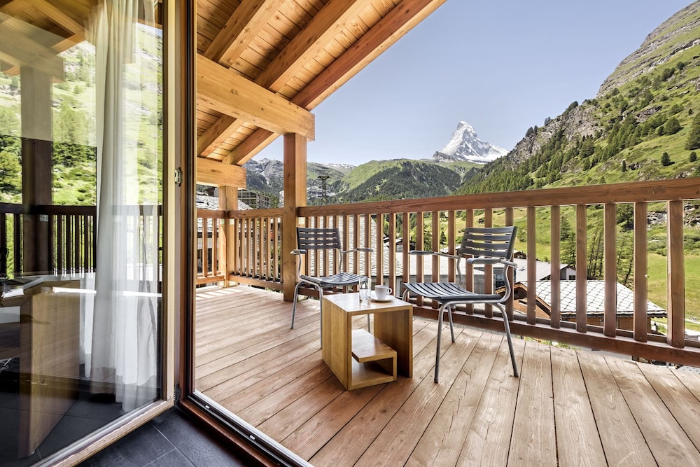 Luxury Penthouse, 4 Bedrooms, Non Smoking, Mountain View (Chamois)