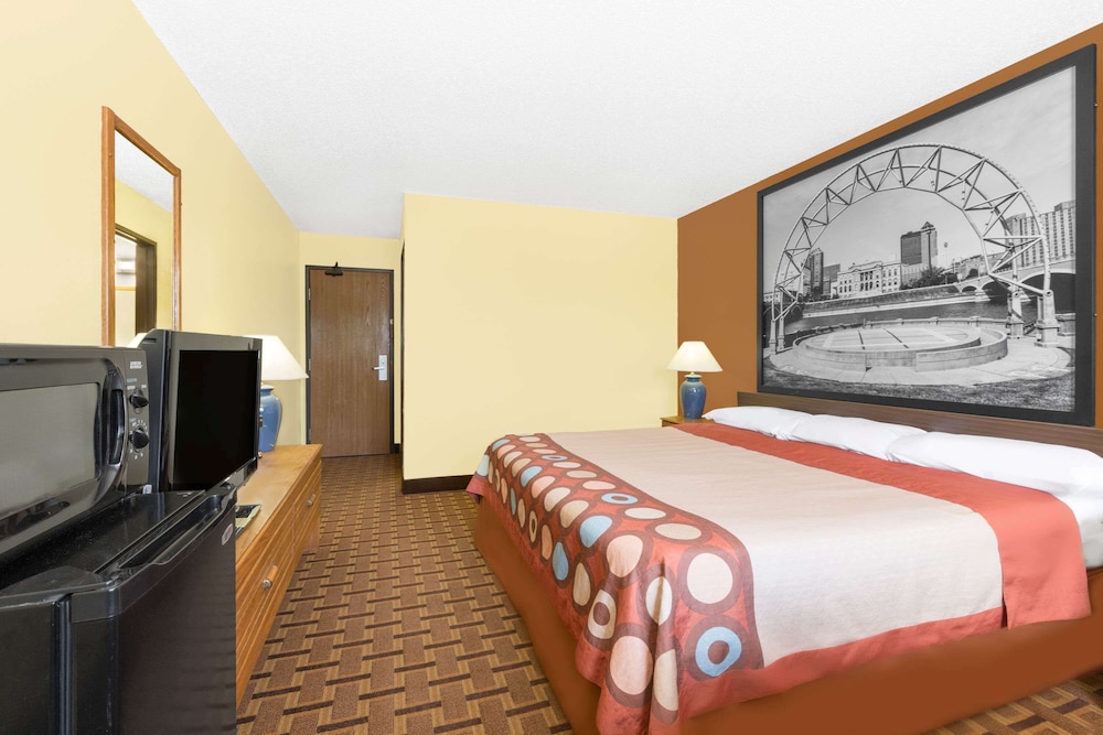 Standard Room, 1 King Bed - Photo 3