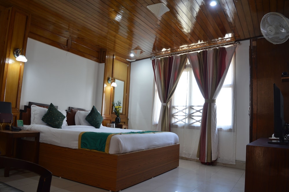 Club Room - Photo 8
