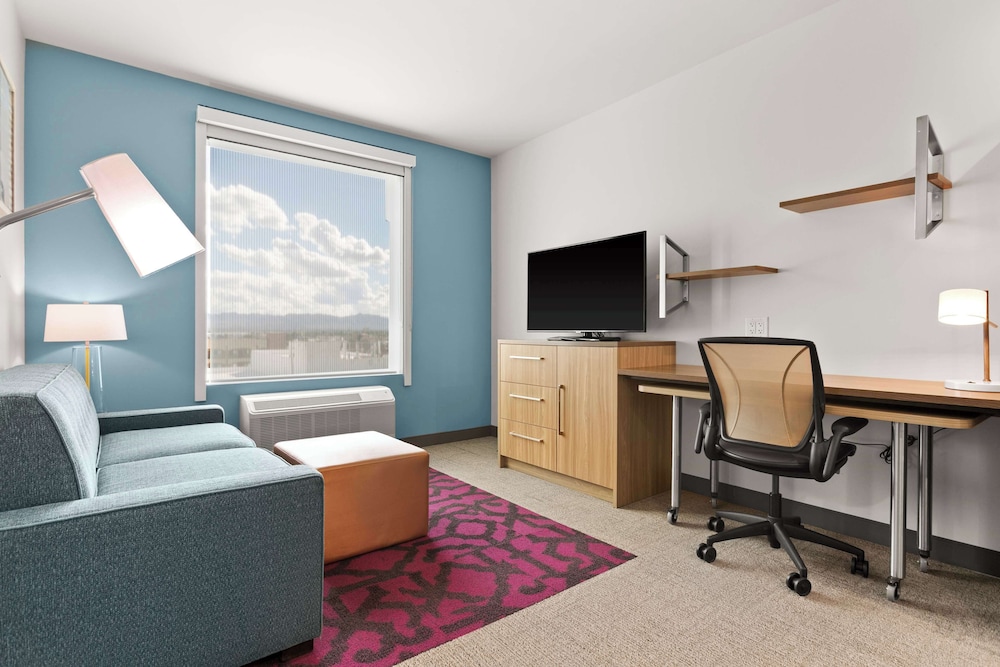 Suite, 1 Bedroom - Photo 6