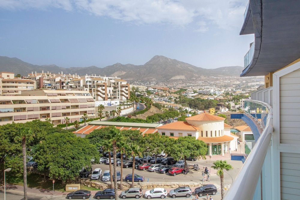 Standard Room, Partial Sea View (3 adults + 1 child) - Photo 9