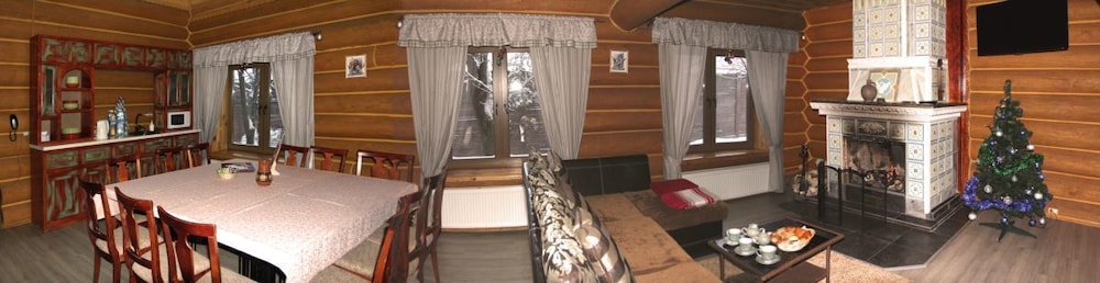 House, 6 Bedrooms photo 3