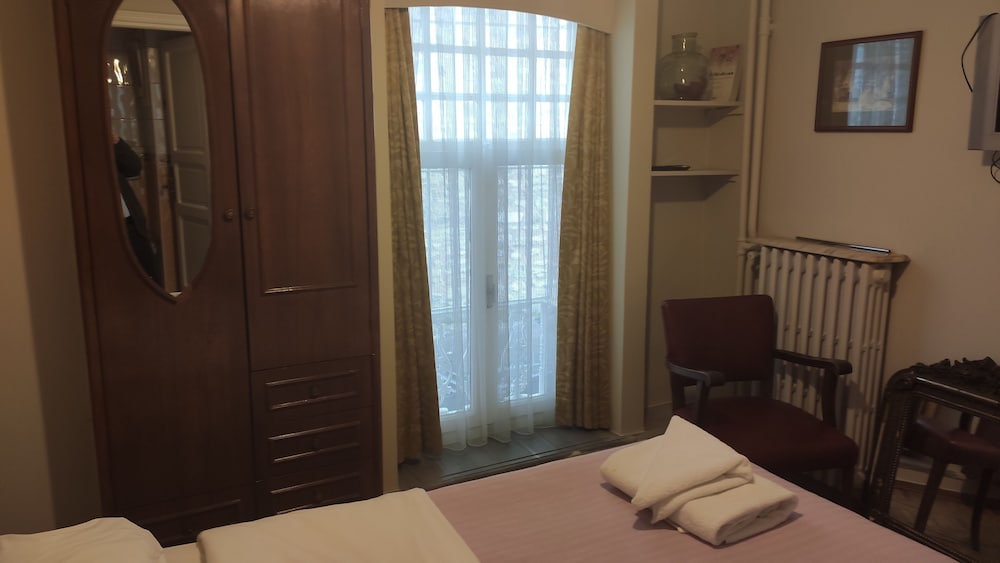 Standard Double Room Single Use photo 2